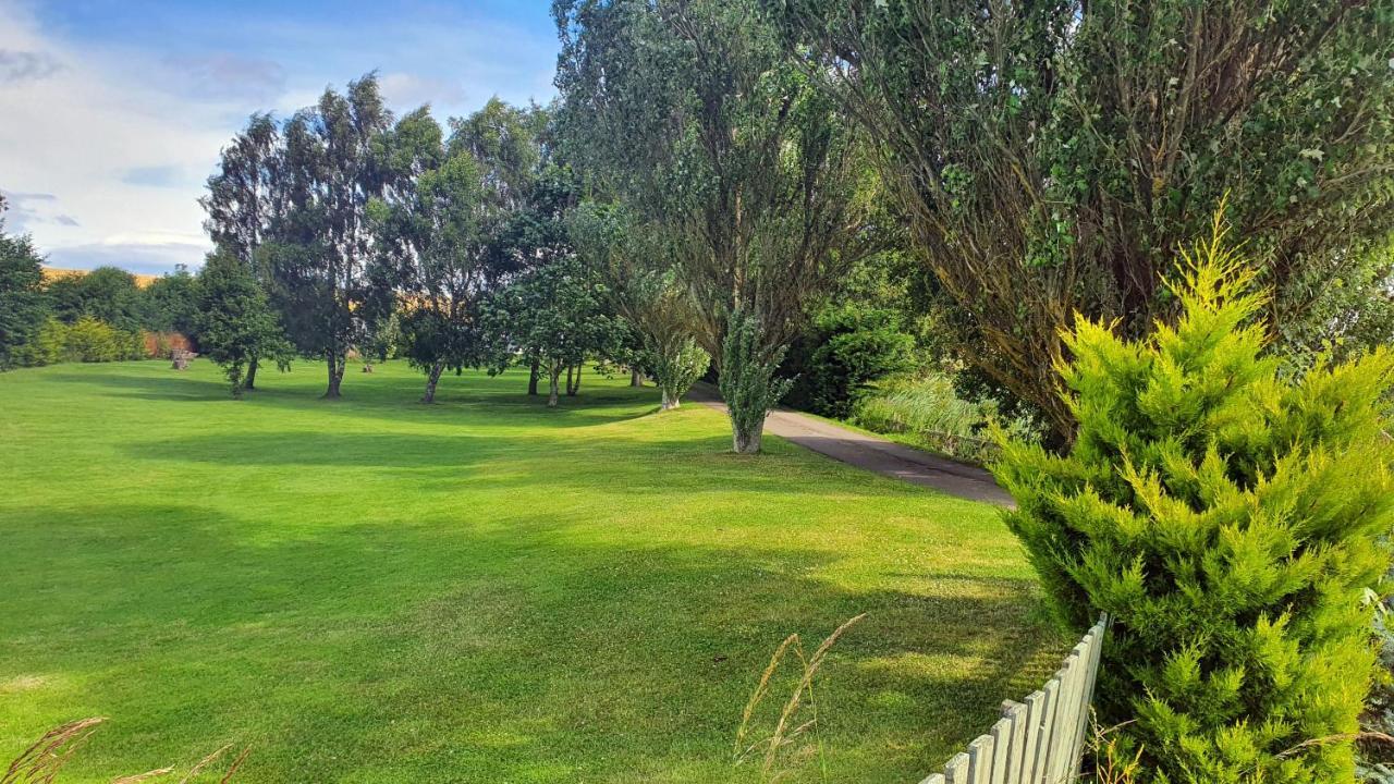 Spacious Well Equipped Chalet Bungalow Close To Nairn, Auldearn Екстер'єр фото