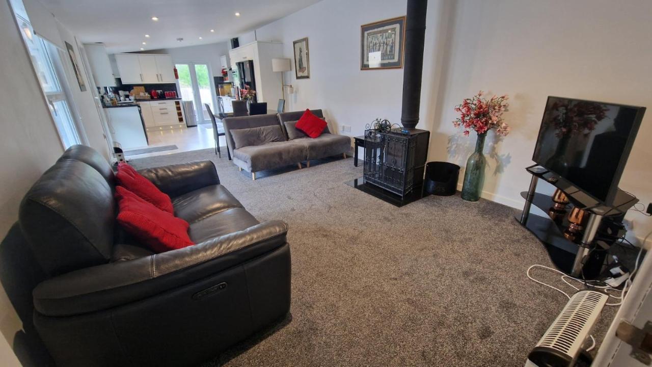 Spacious Well Equipped Chalet Bungalow Close To Nairn, Auldearn Екстер'єр фото